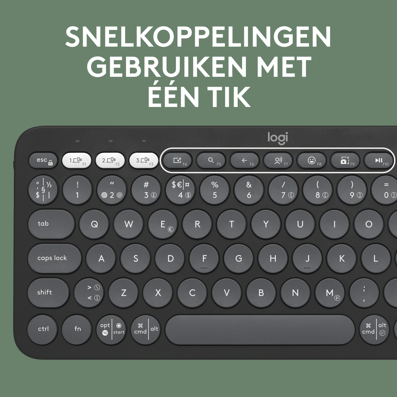 Black Logitech keyboard with keys, with text 'SNELKOPPELINGEN GEBRUIKEN MET ÉÉN TIK'.