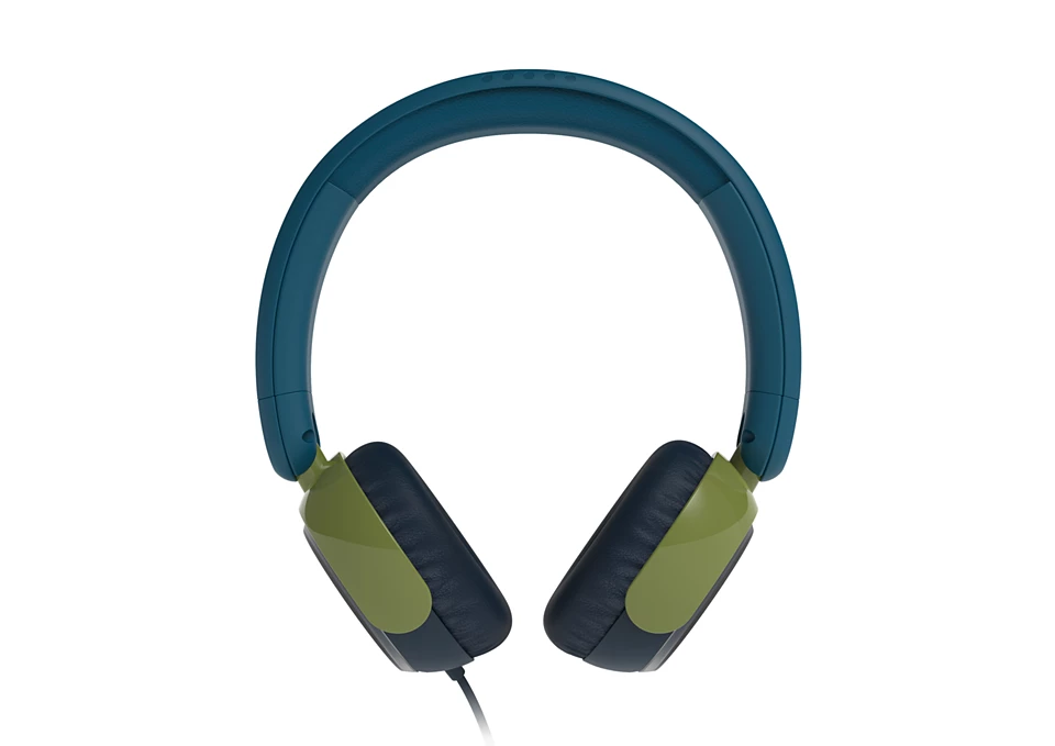 Grüne und blaue Kopfhörer mit Kabel auf weißem Hintergrund.