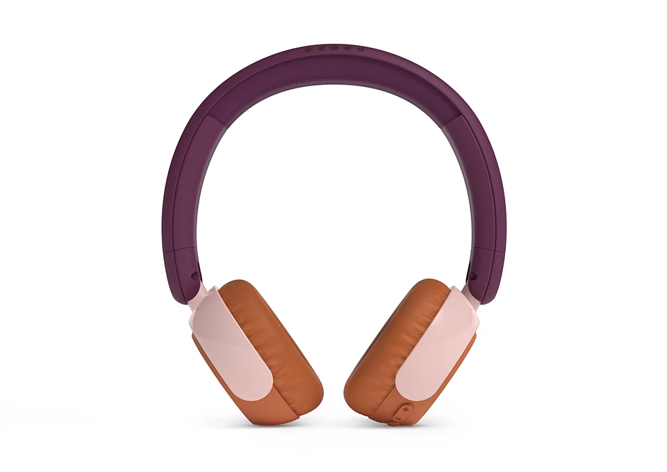 Over-Ear-Kopfhörer mit lila Kopfband, hellrosa Ohrmuscheln und braunen Ohrpolstern, weißer Hintergrund.