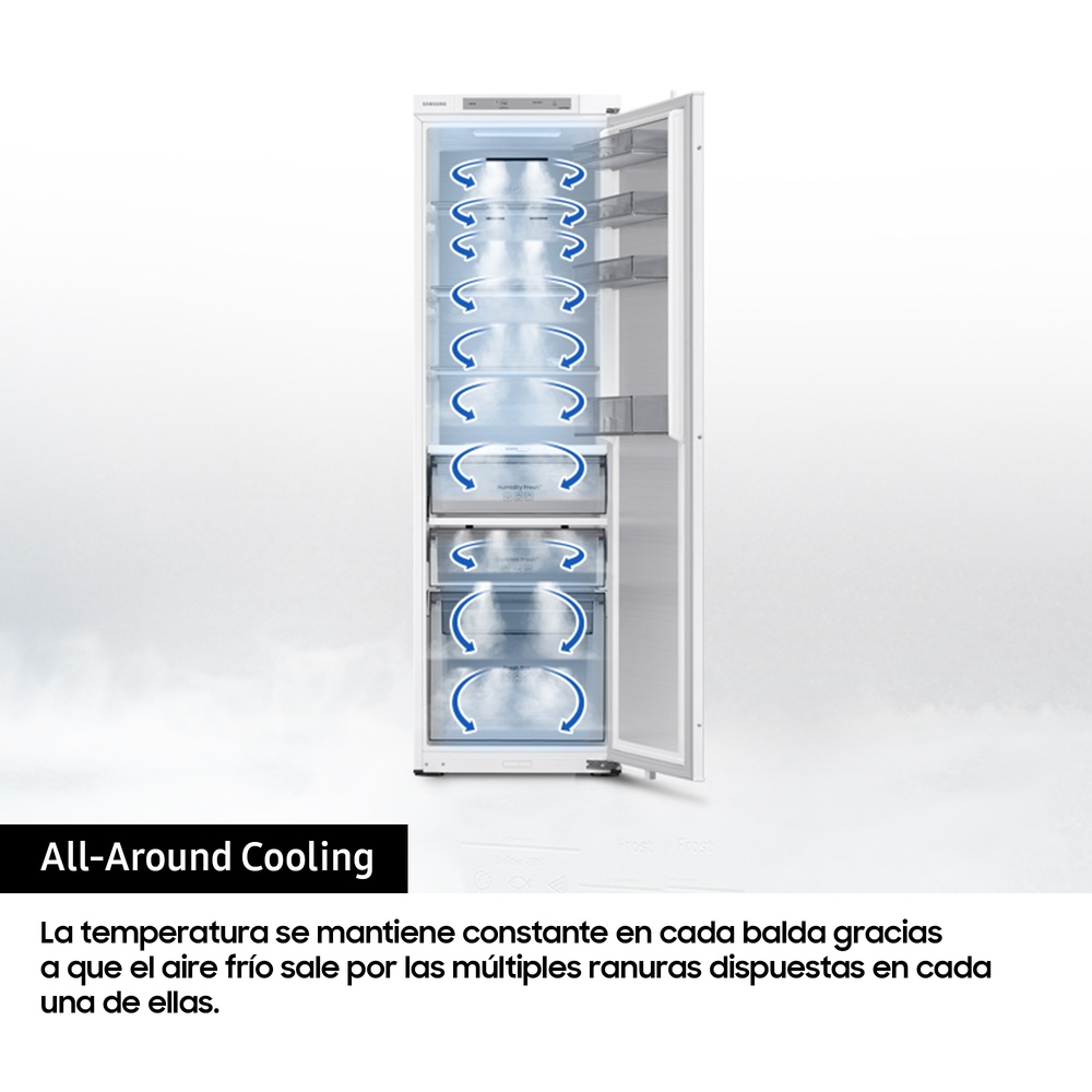 Refrigerador blanco abierto, mostrando estantes y flujo de aire. Flechas indican enfriamiento. Fondo blanco.