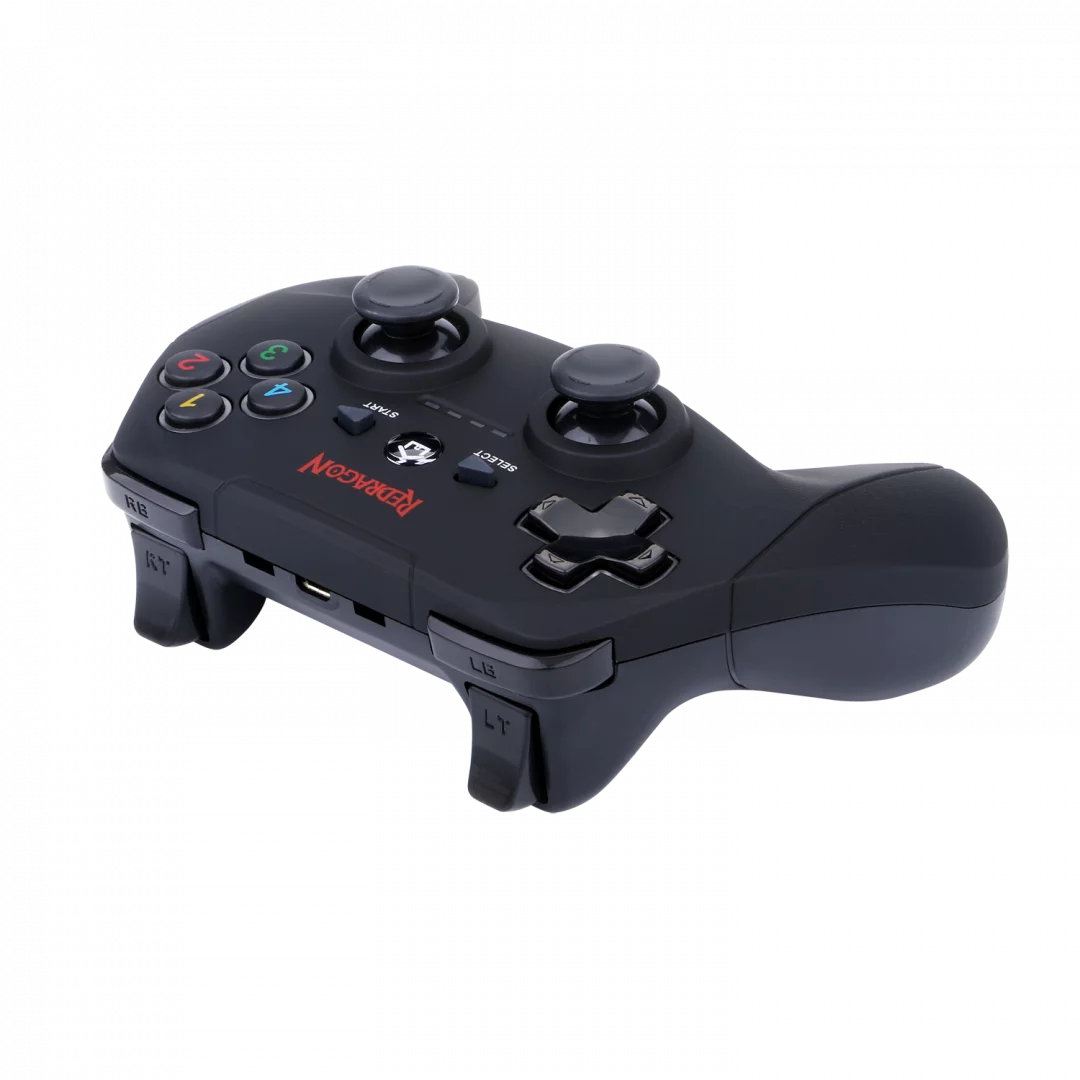 Fekete Redragon játékvezérlő. Gombok, joystickek és ravaszok találhatók rajta. A kialakítás ergonomikus.