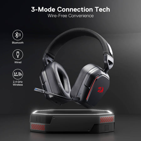 Fekete gamer fejhallgató egy alapon, Bluetooth, vezetékes és 2,4 GHz-es vezeték nélküli ikonokkal.