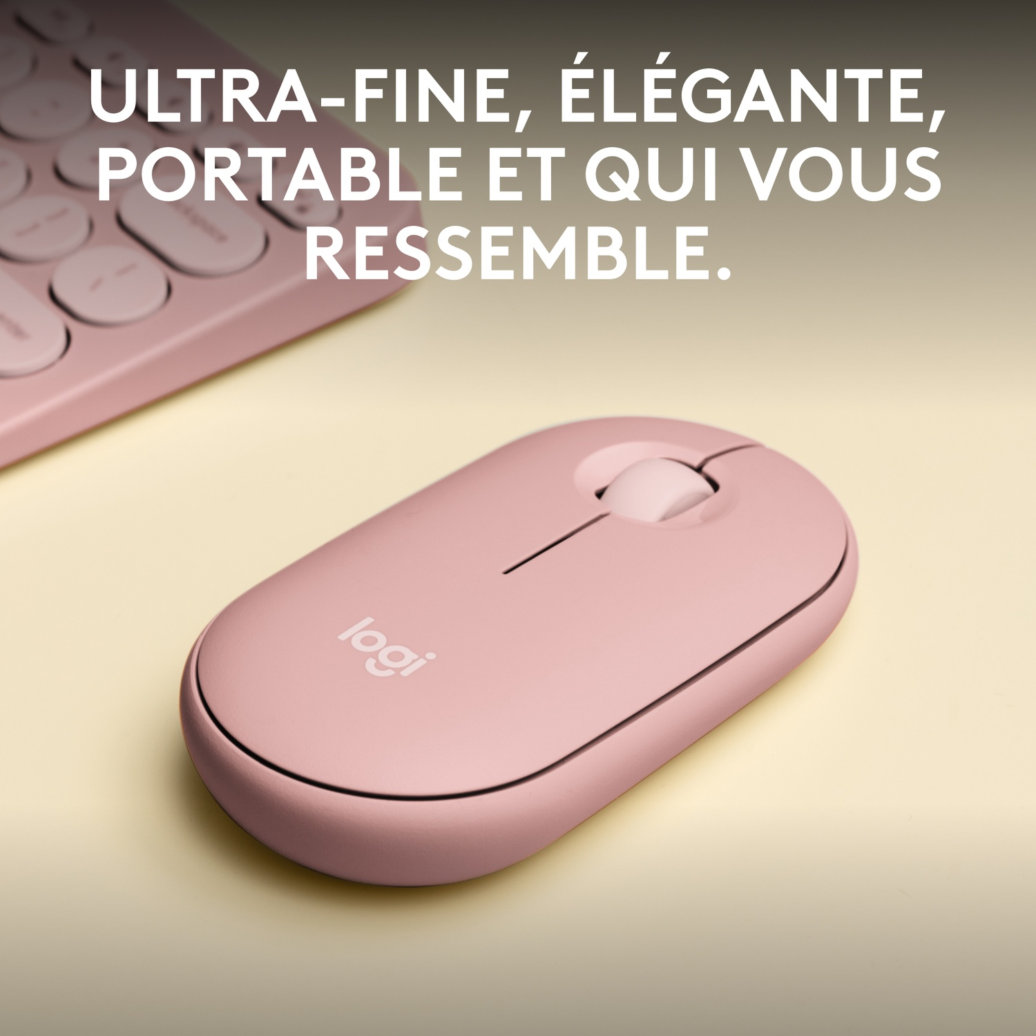 Une souris rose est visible. Texte : Ultra-fin, élégant, portable, et qui vous ressemble.