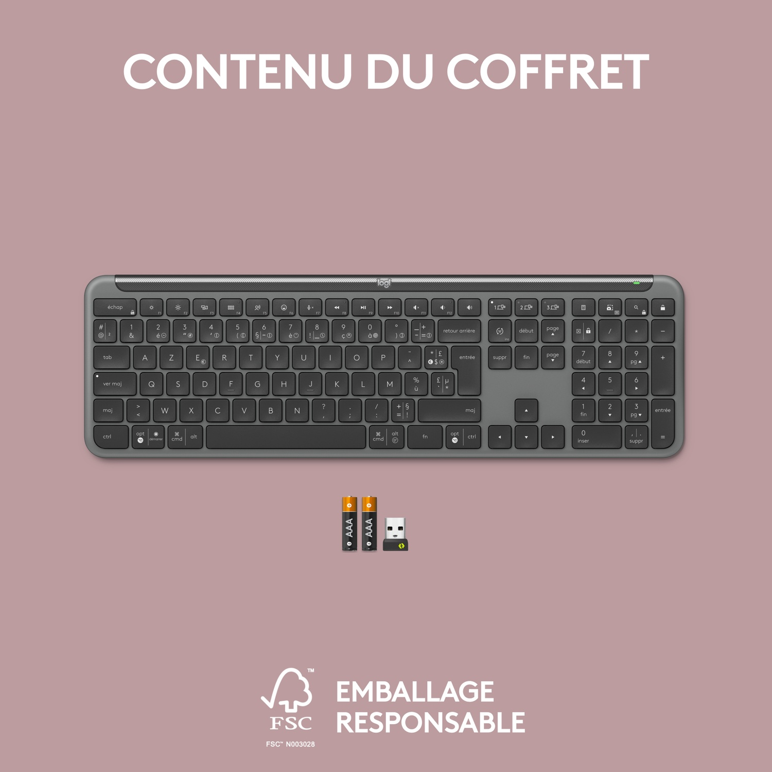 Clavier et accessoires dans une boîte. Comprend des piles et un récepteur USB.