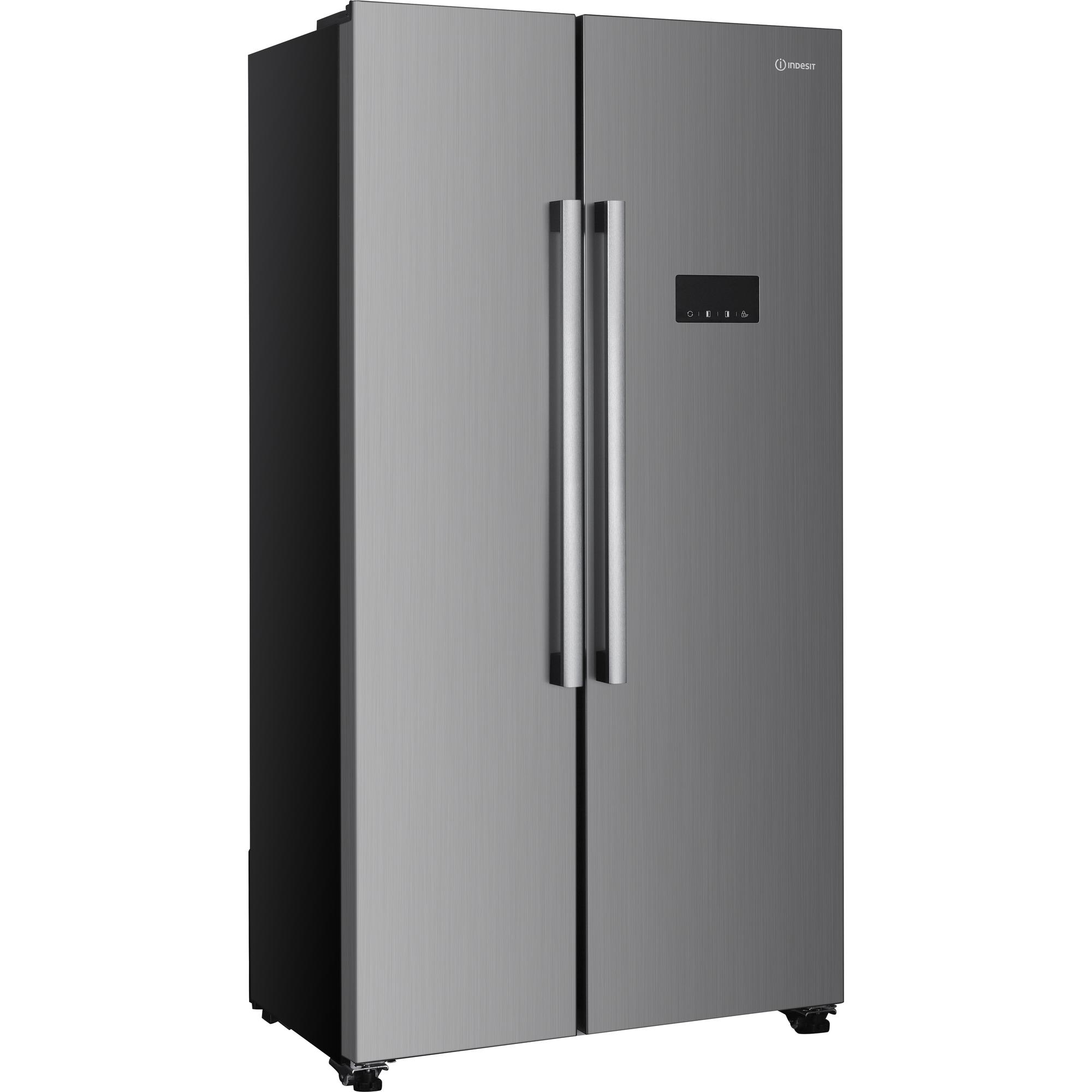 Ein Kühlschrank aus Edelstahl mit zwei Türen.