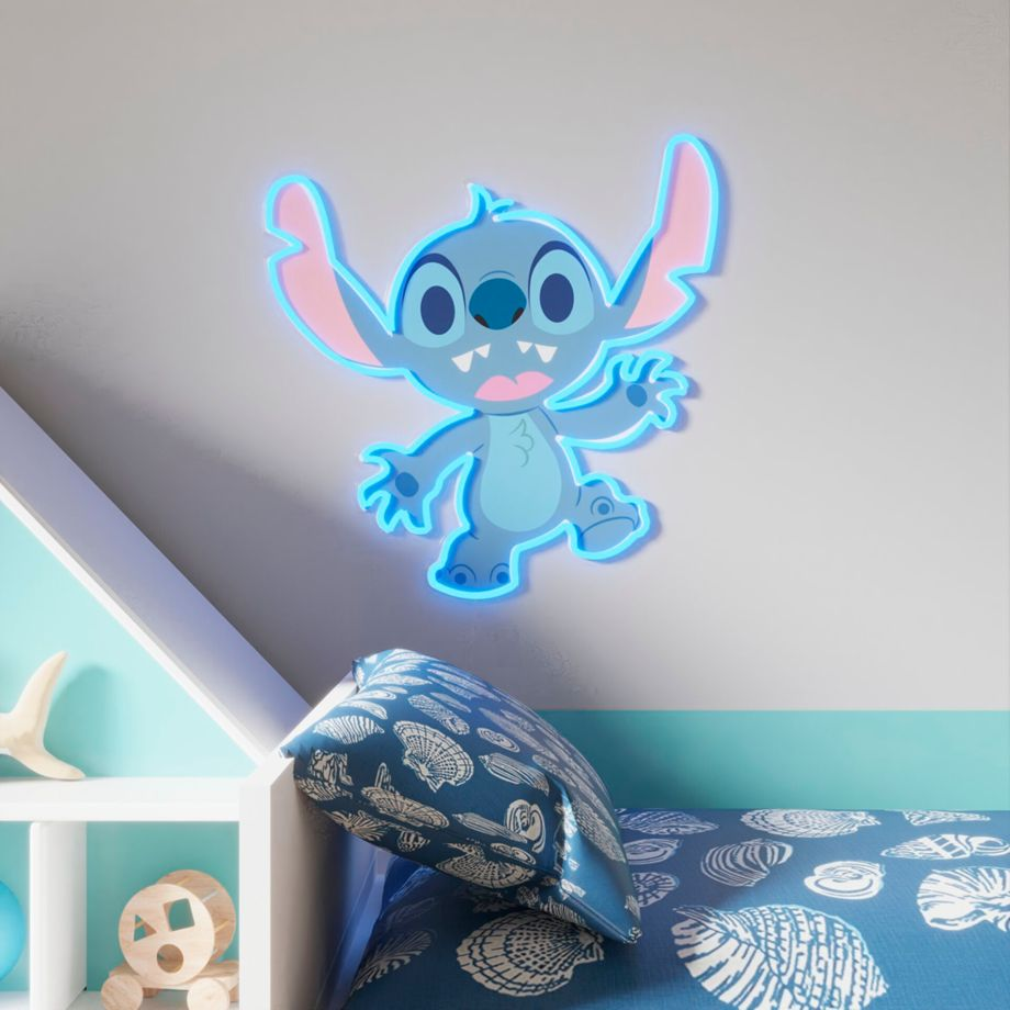 Stitch z Lilo & Stitch, neon na ścianie w pokoju dziecięcym.