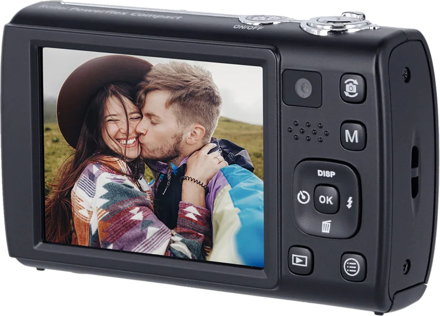 Appareil photo noir montrant une photo d'un couple s'embrassant. L'appareil photo a des boutons et un écran montrant le couple dans un champ.