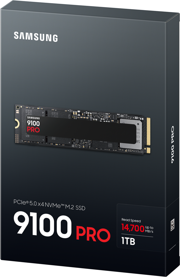 Boîte SSD, fond noir, avec le SSD à l'intérieur.