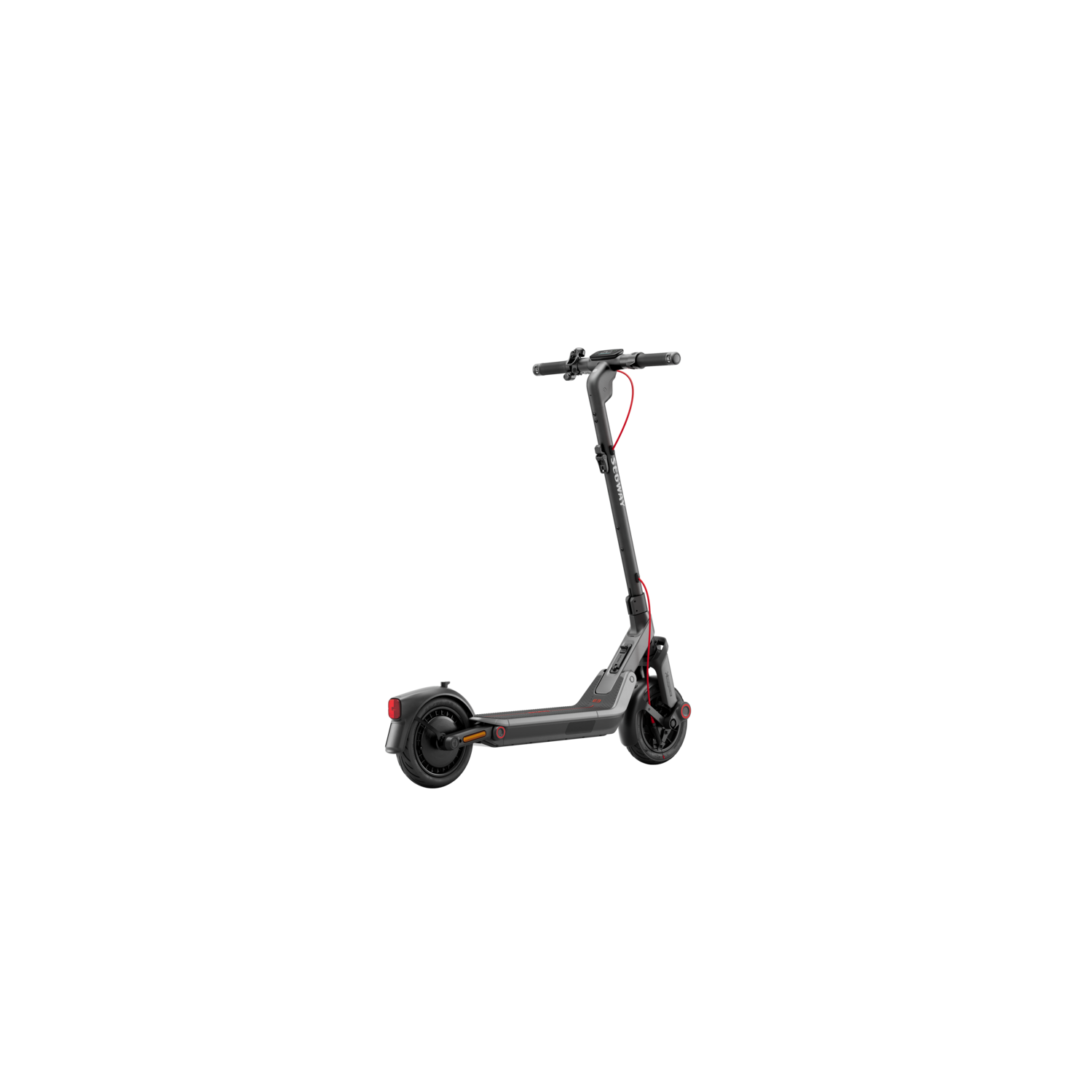 Een elektrische scooter geïsoleerd tegen een zwarte achtergrond.