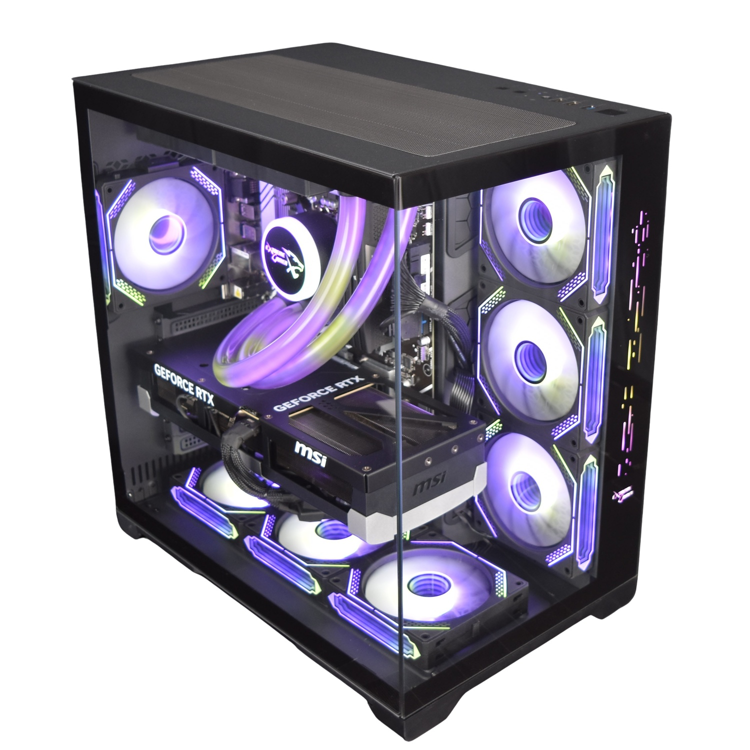 Un PC de jeu avec des composants visibles à travers une vitre. Éclairage violet et blanc.