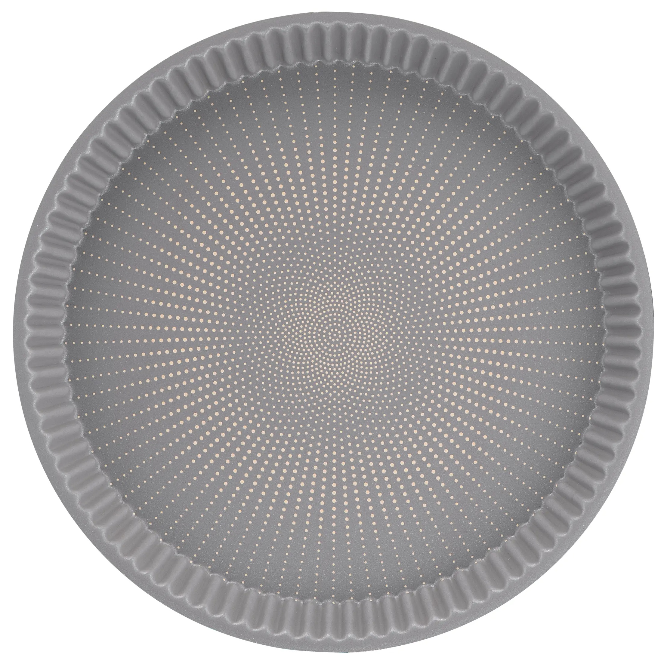 Okrągła, szara forma do pieczenia z ząbkowanymi krawędziami i wzorem kropek na dnie.