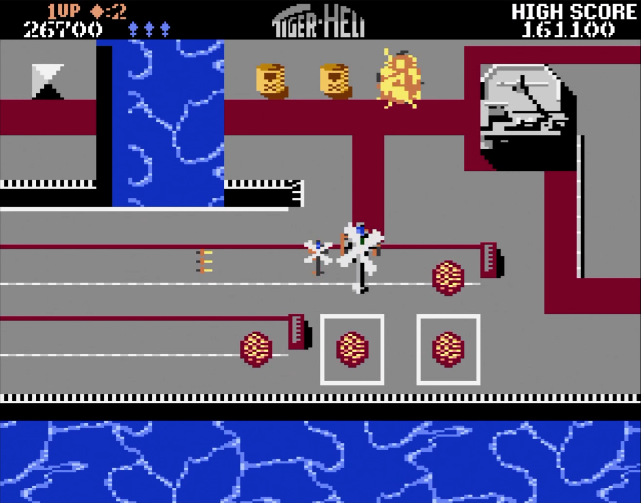 Gra zręcznościowa w stylu retro. Helikopter strzela do celów wroga. Niebieska woda, drogi i białe elementy.