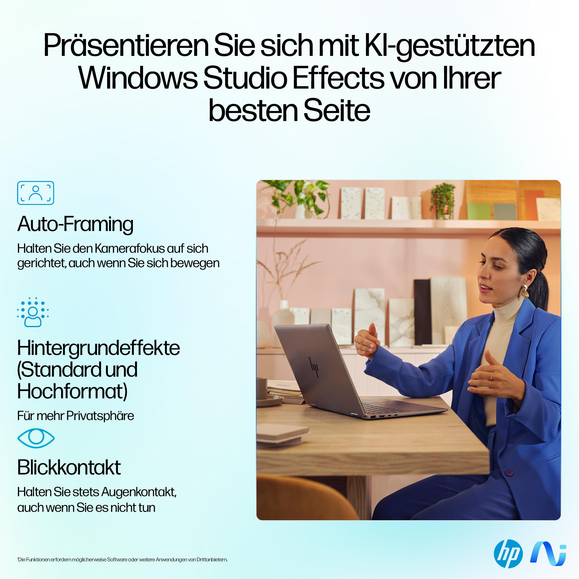 Frau im blauen Blazer nutzt Laptop. Text über Auto-Framing, Hintergrundeffekte und Blickkontakt.