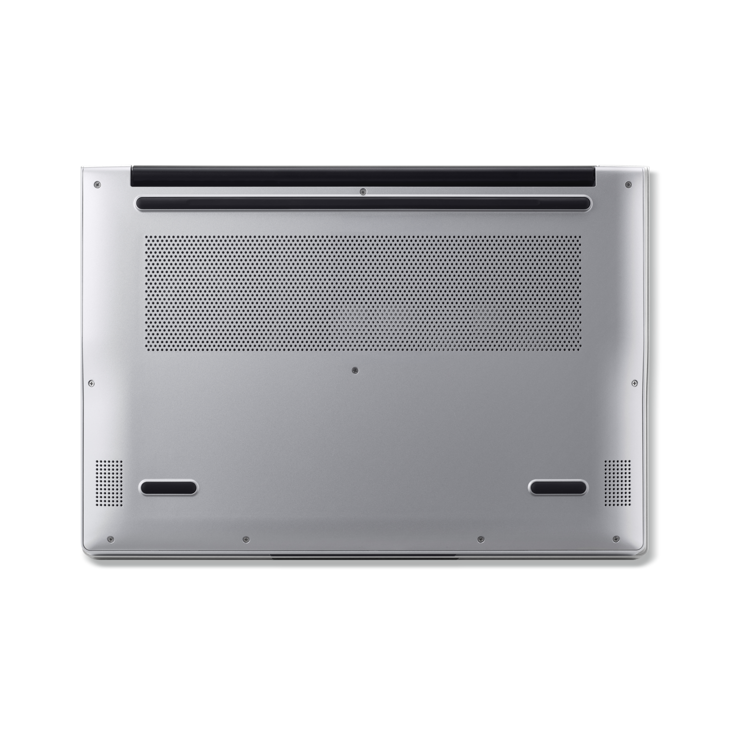 Onderkant van laptop met ventilatieopeningen en poorten.