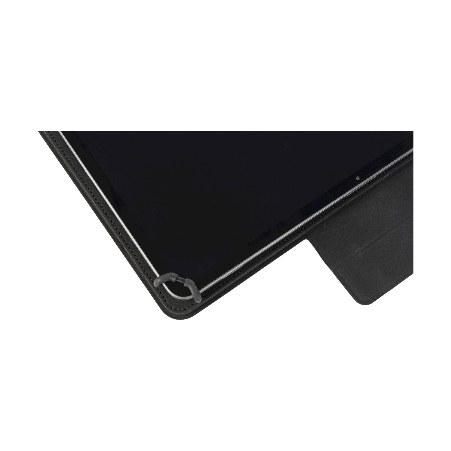 Tablet in custodia nera, vista angolare con cornice argentata, su sfondo bianco.