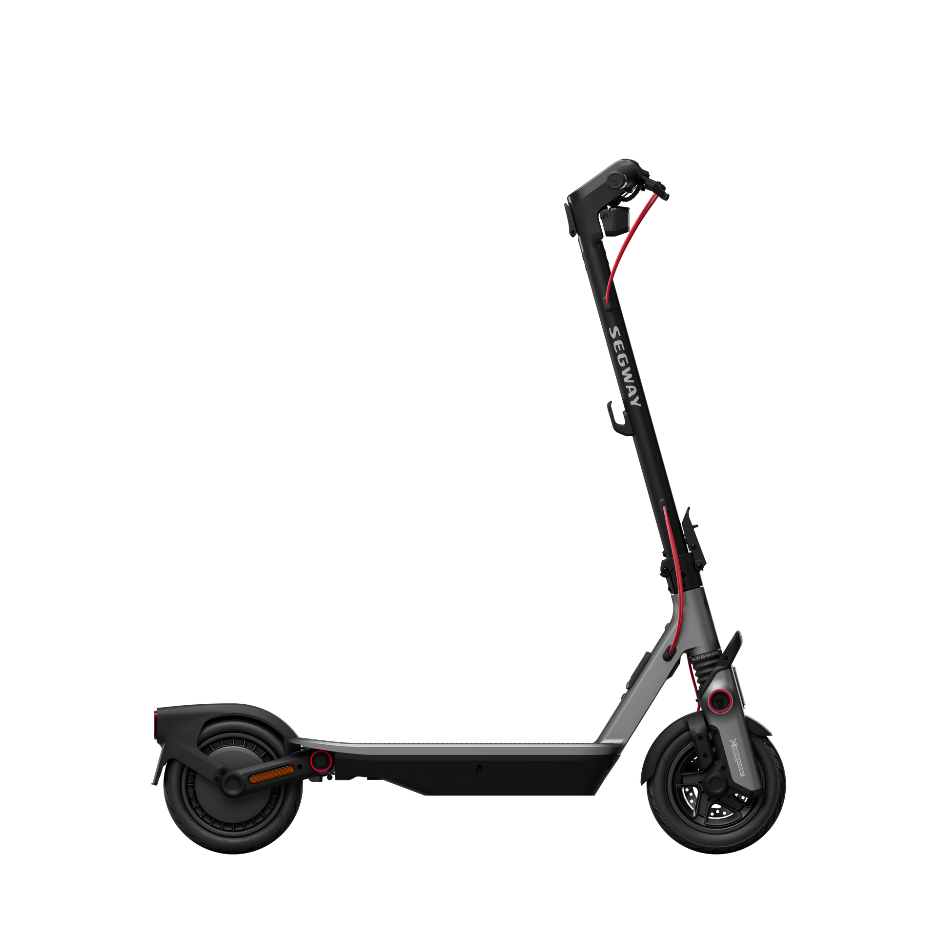 Un patinete eléctrico Segway sobre fondo negro. Es gris y negro con detalles rojos.