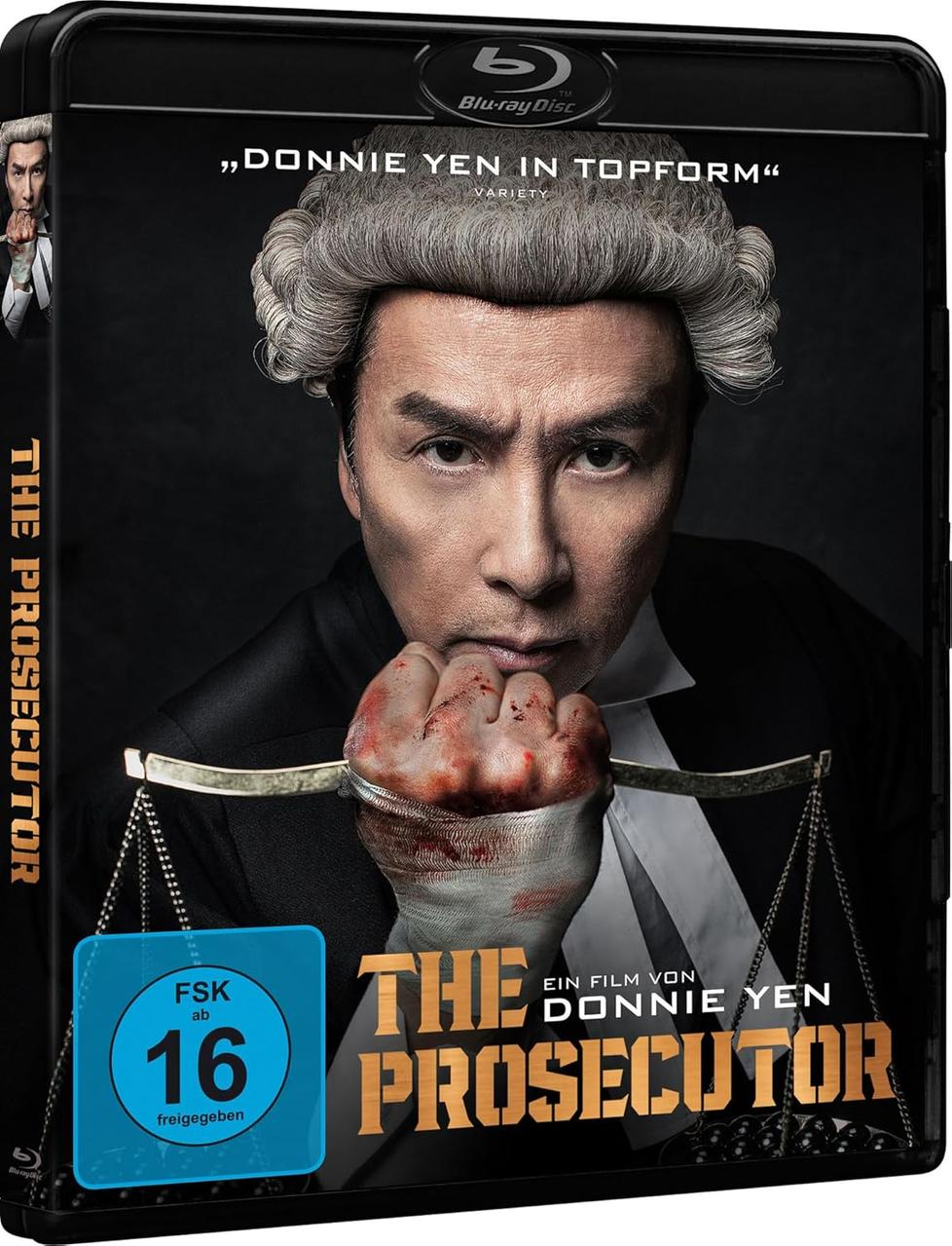 Donnie Yen in Perücke und Richterrobe, blutige Faust auf Waage. Blu-ray-Cover für 'The Prosecutor'.
