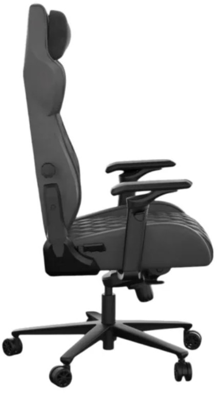 Widok z boku czarnego fotela gamingowego z regulowanymi podłokietnikami i zagłówkiem.