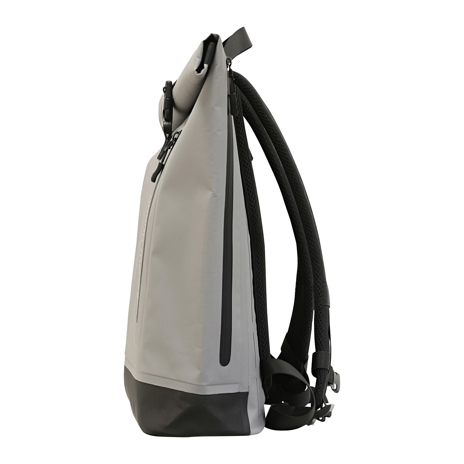 Un sac à dos gris et noir avec une fermeture éclair latérale et une sangle noire sur fond blanc.