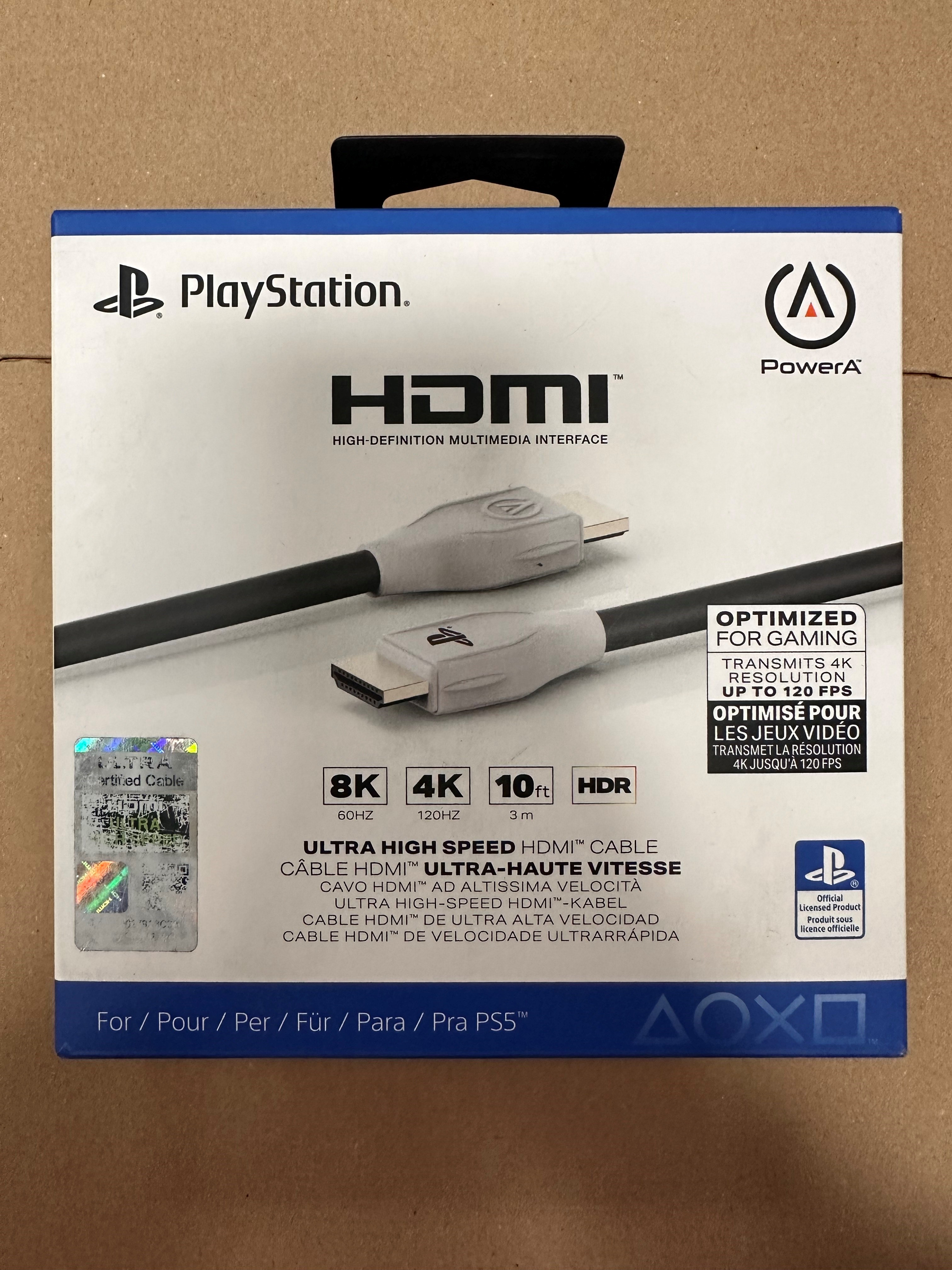 Pudełko kabla HDMI PlayStation: czarny kabel, białe złącza i tekst o możliwościach 8K, 4K i HDR.
