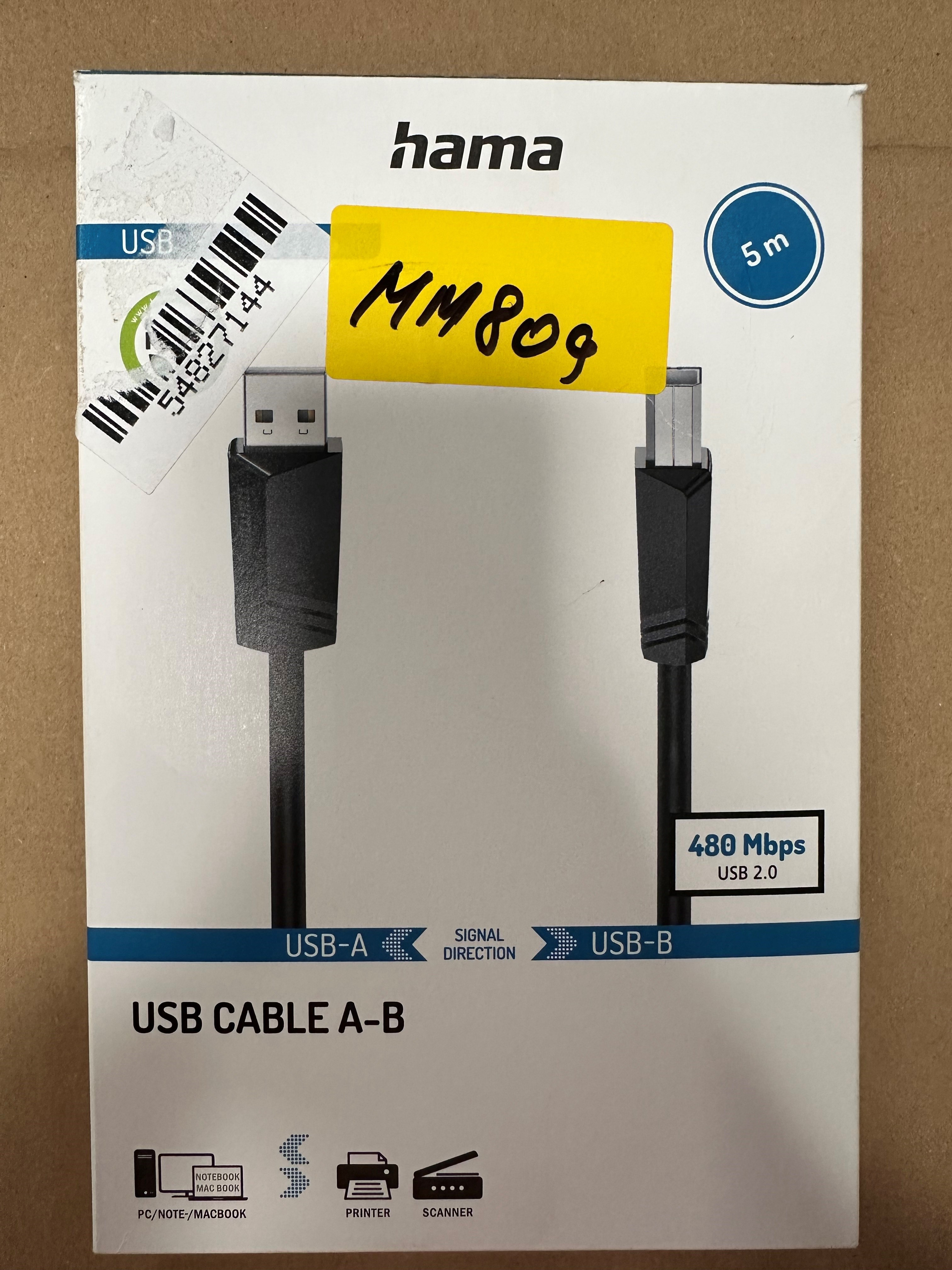 Pudełko kabla USB A-B. Jest białe, z kablem USB w środku. Tekst na pudełku wskazuje USB 2.0.