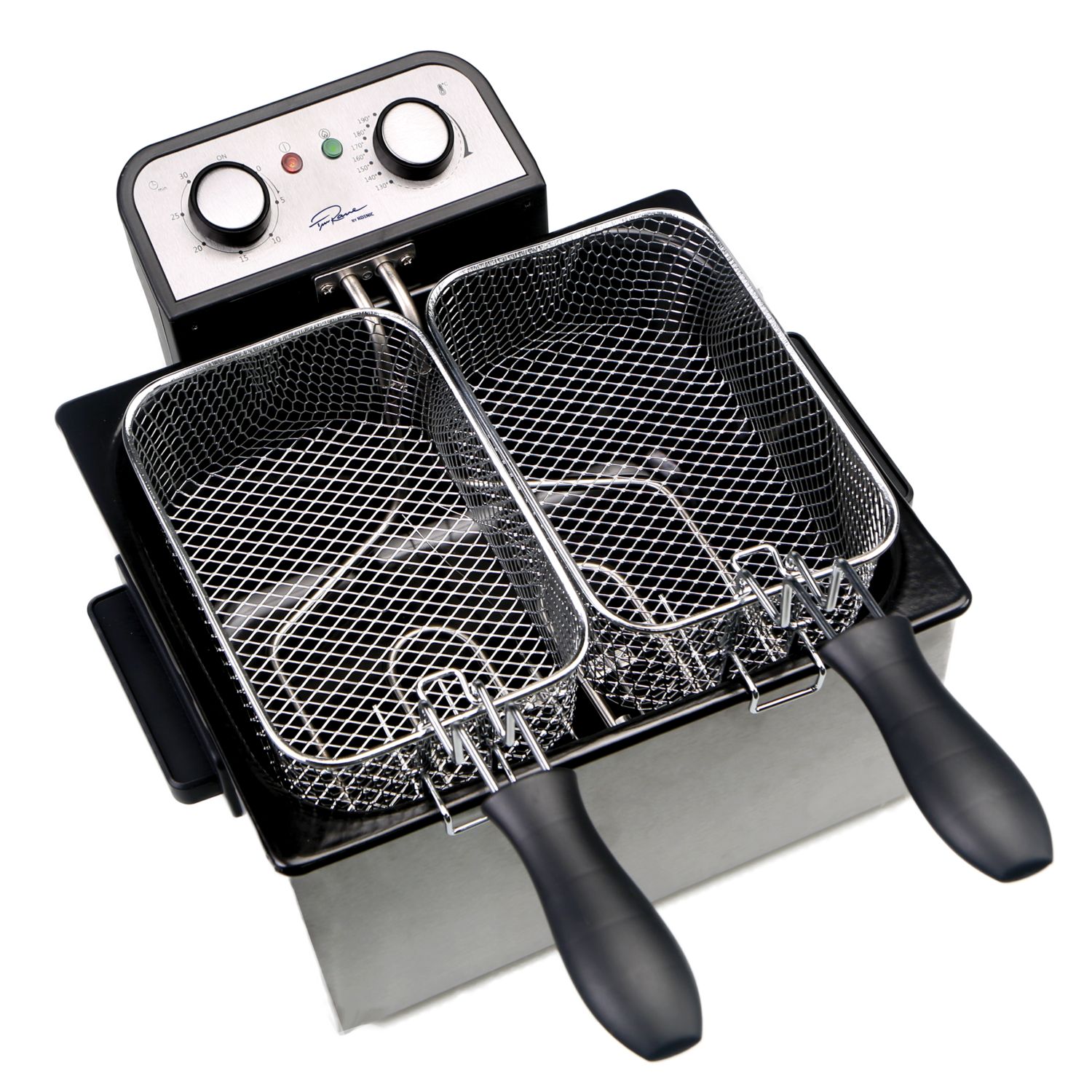 Une friteuse noire avec deux paniers en filet. Elle possède des commandes de température et de minuterie. La friteuse est sur une surface noire.