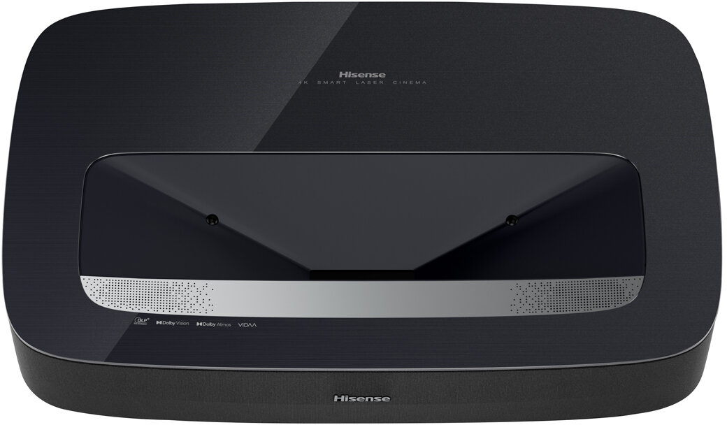 Czarny projektor laserowy Hisense 4K. Widoczne logo Hisense.