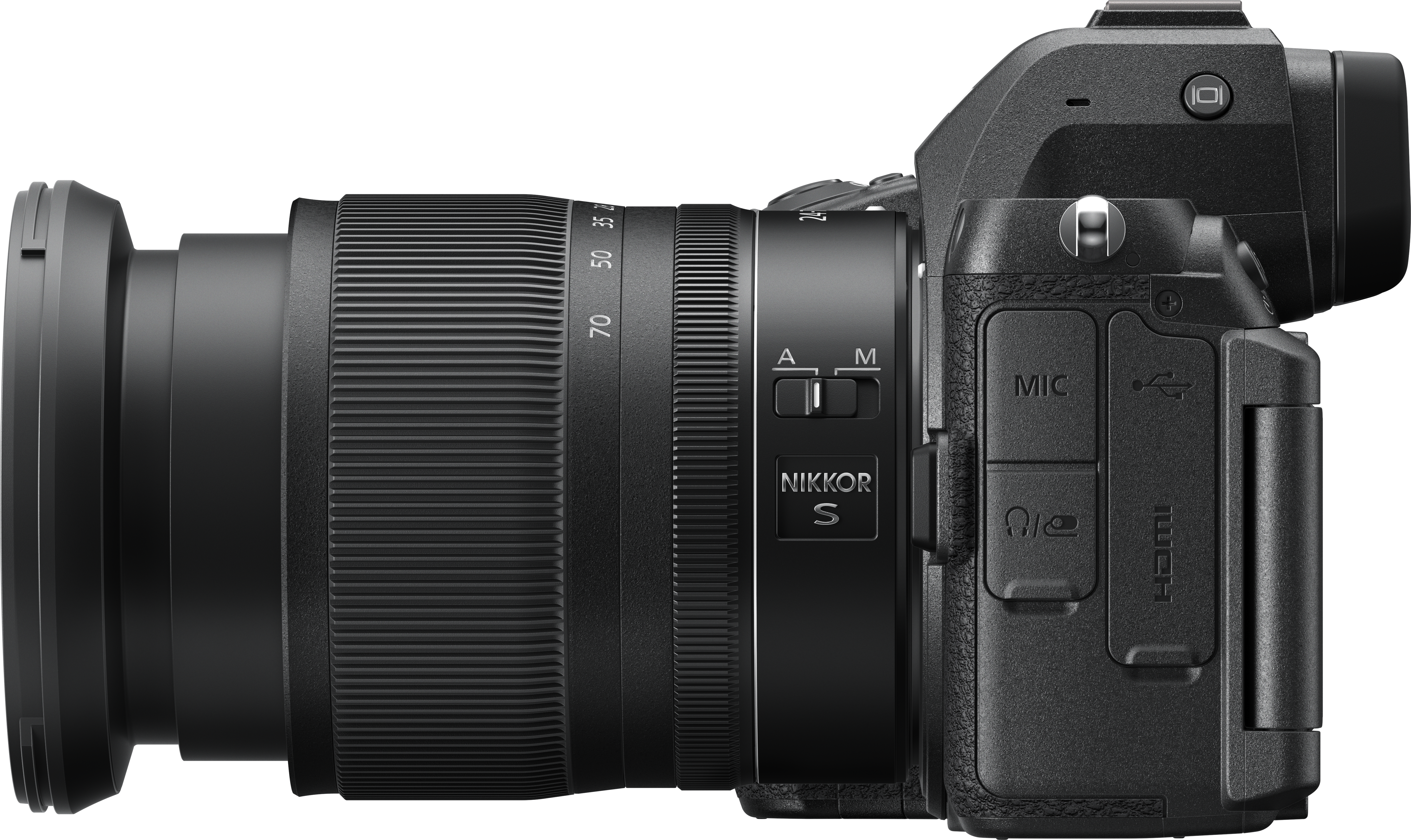 Nikon-Kamera mit Objektiv, Seitenansicht. Schwarzer Körper, silbernes und schwarzes Objektiv. Unscharfer Hintergrund.