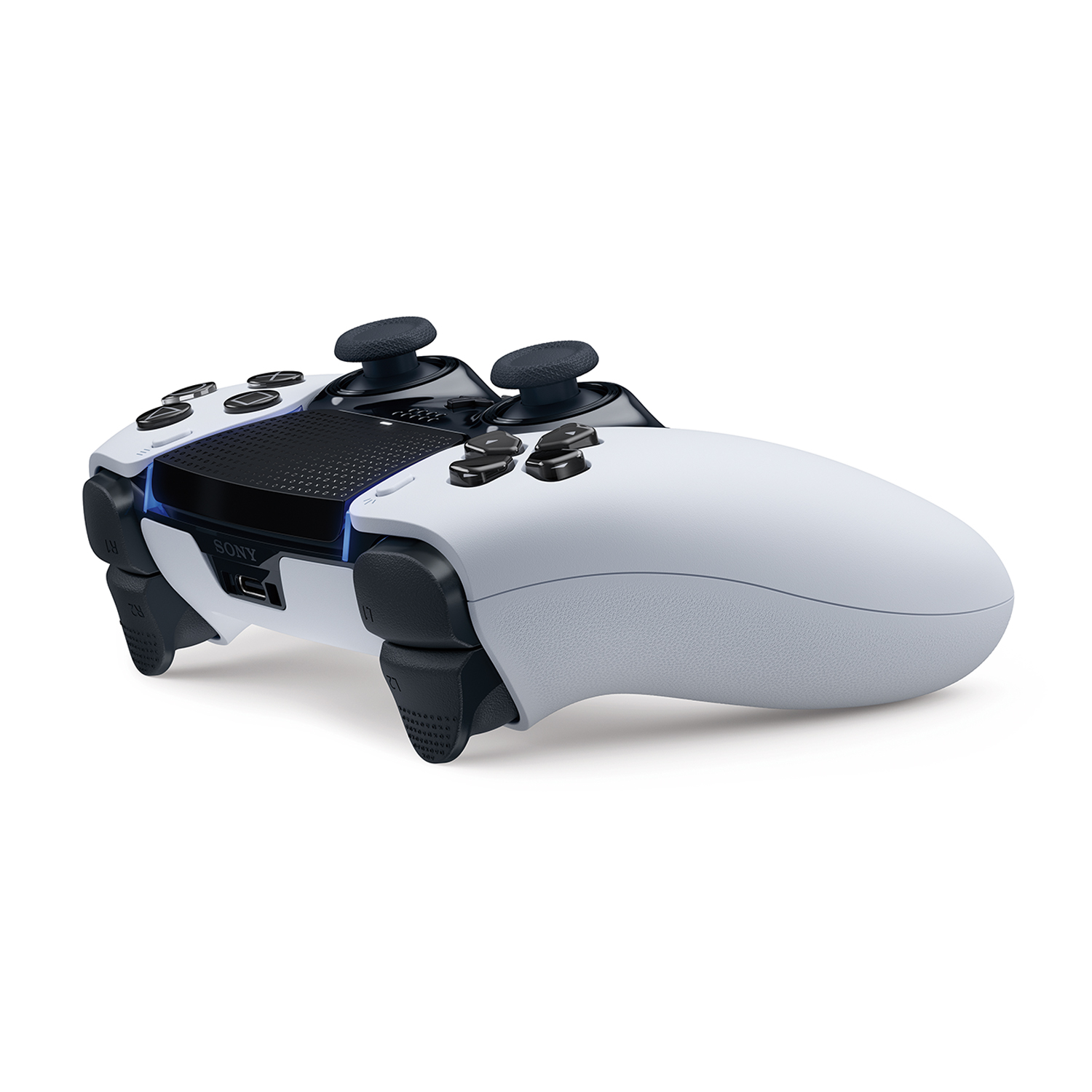 Controller di gioco bianco e nero. Ha pulsanti, joystick e una porta USB su sfondo bianco.