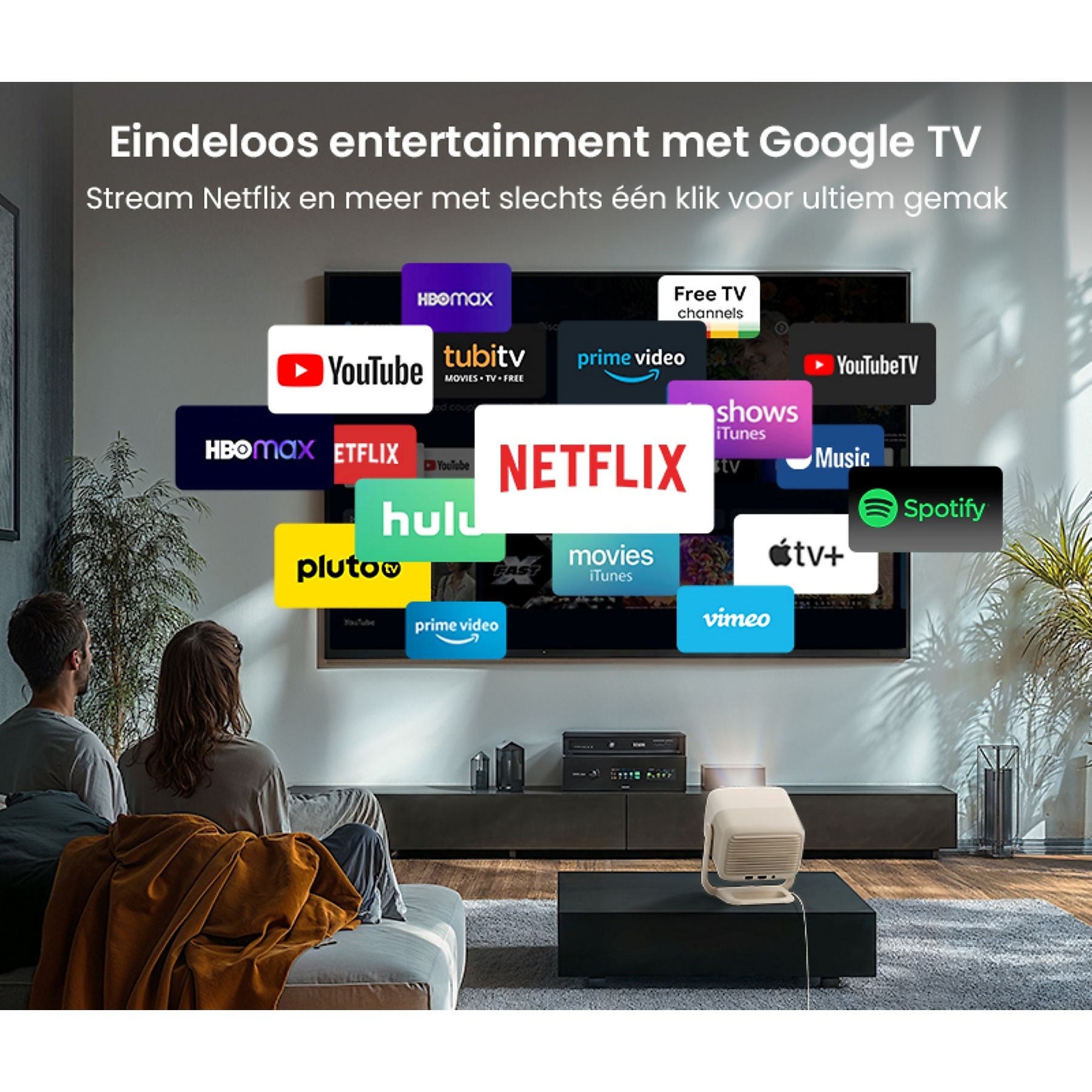 Een stel kijkt tv met logo's van streamingdiensten. Netflix, YouTube en anderen worden op het scherm weergegeven.