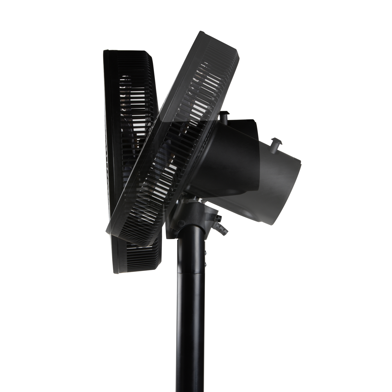 Ventilateur noir, vue latérale, pales et angle réglable.