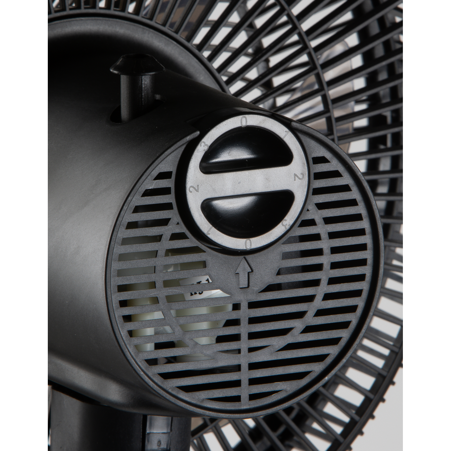 Commande de ventilateur noire, cadran numérique, avec l'indicateur de flèche.