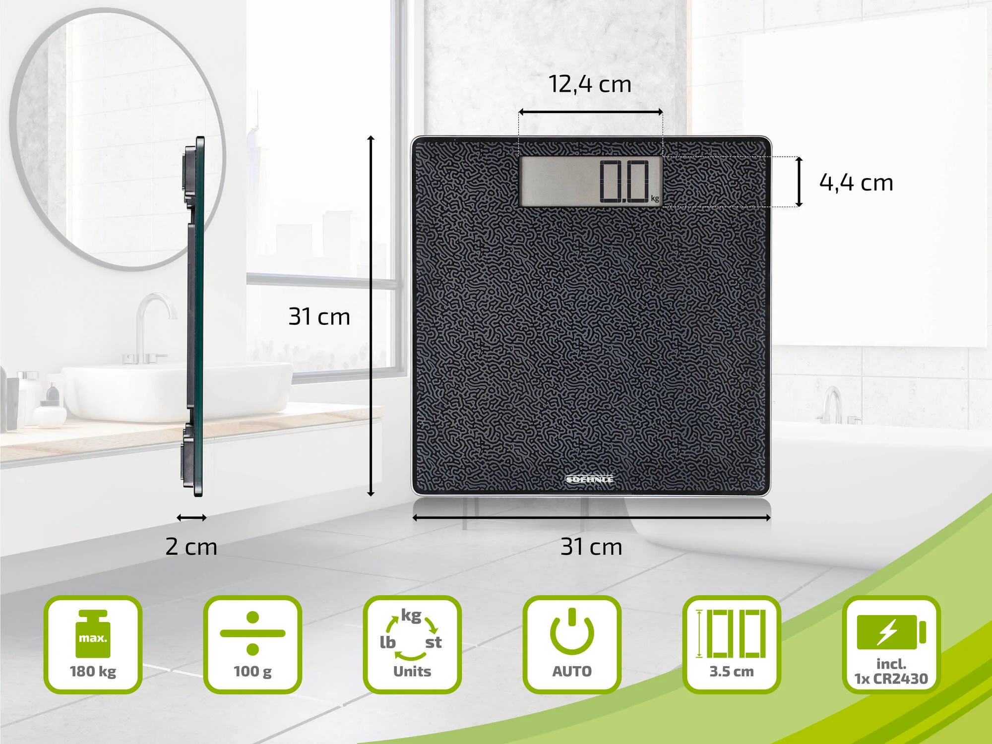Bilancia da bagno digitale con superficie nera a motivi, che mostra '0,0 kg'. In un bagno.