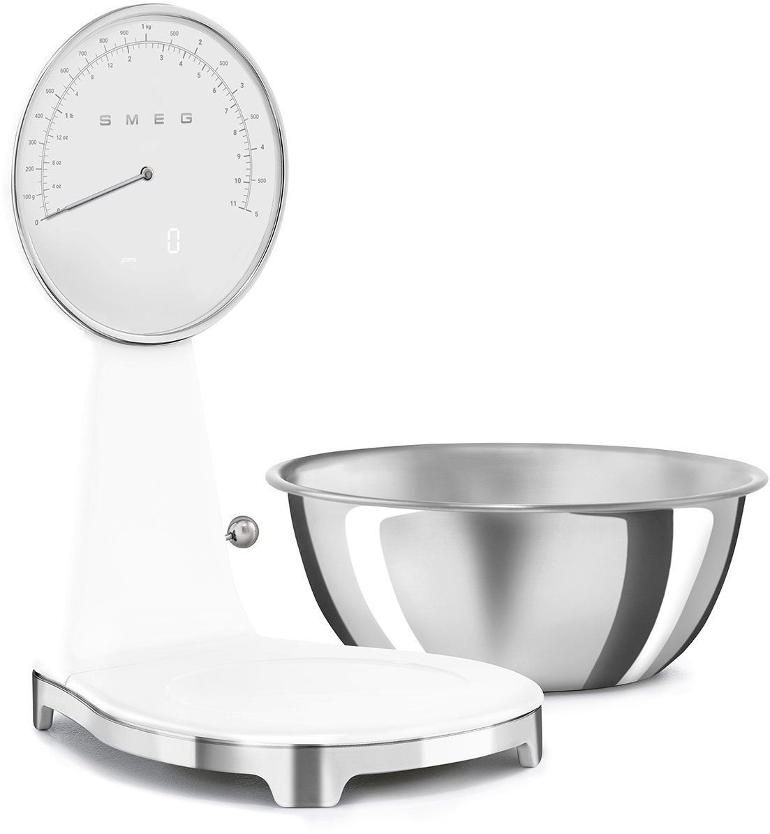 Eine weiße SMEG-Waage mit einer Edelstahlschüssel daneben.
