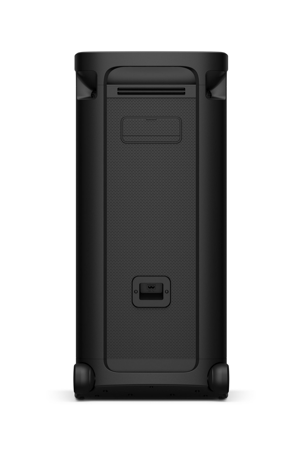 Altavoz negro con panel trasero texturizado y ruedas, aislado sobre blanco.
