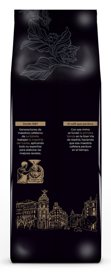 Una bolsa de café con texto e ilustraciones. El texto describe el proceso de tostado y la historia.