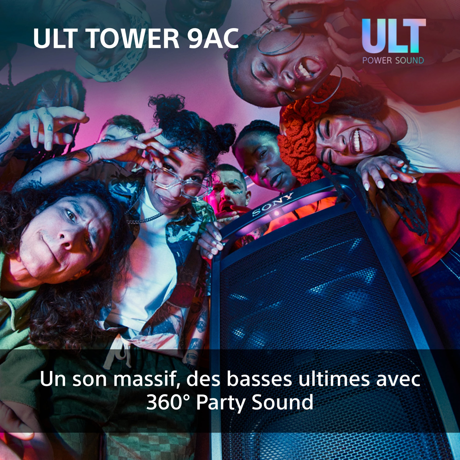 Groupe de personnes regardant un haut-parleur noir, avec le titre 'ULT TOWER 9AC' et 'ULT POWER SOUND'.