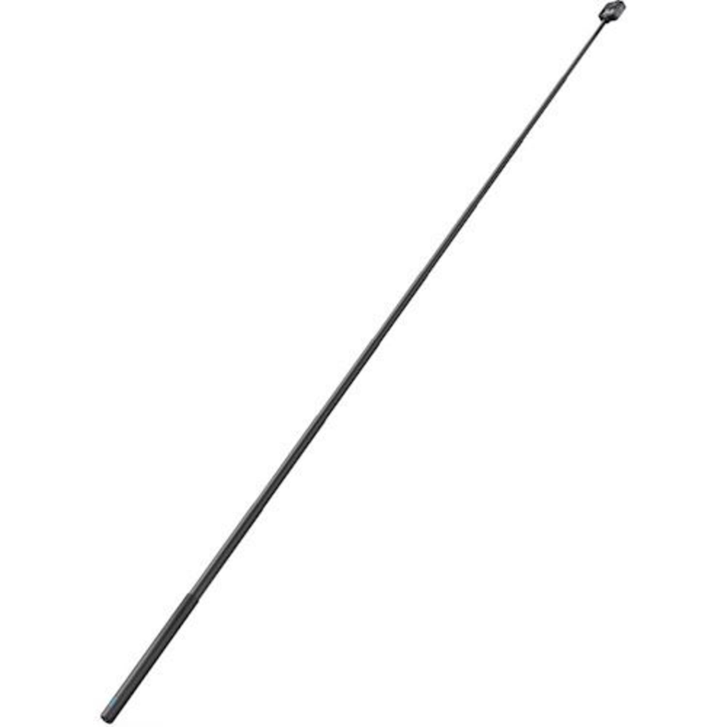 Een lange, zwarte selfiestick loopt diagonaal over een witte achtergrond. De bovenkant heeft een camerabevestiging.
