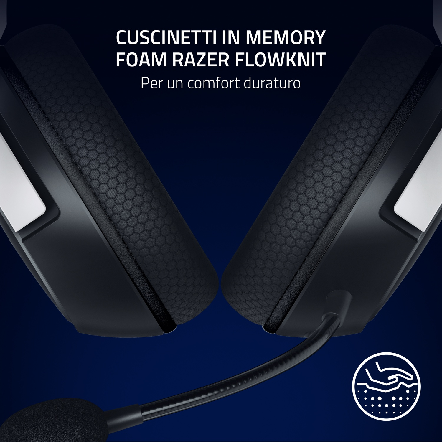 Primo piano di un headset con cuscinetti in memory foam. Testo: 'Cuscinetti in Memory Foam Razer Flowknit'.