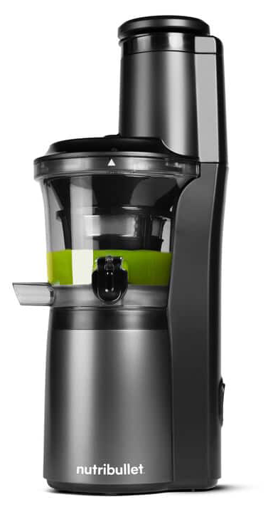 Fekete NutriBullet gyümölcscentrifuga zöld lével. A márkanév látható.