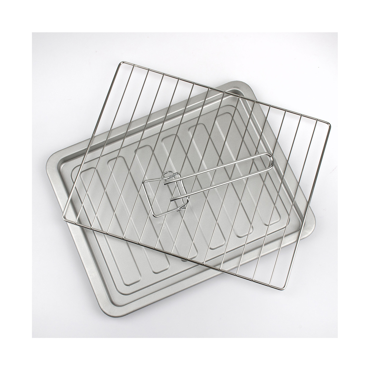 Set vassoio e griglia per forno, color argento, isolato su superficie bianca.