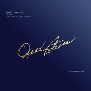 Album borító sötétkék háttérrel és Oscar Peterson arany aláírásával.