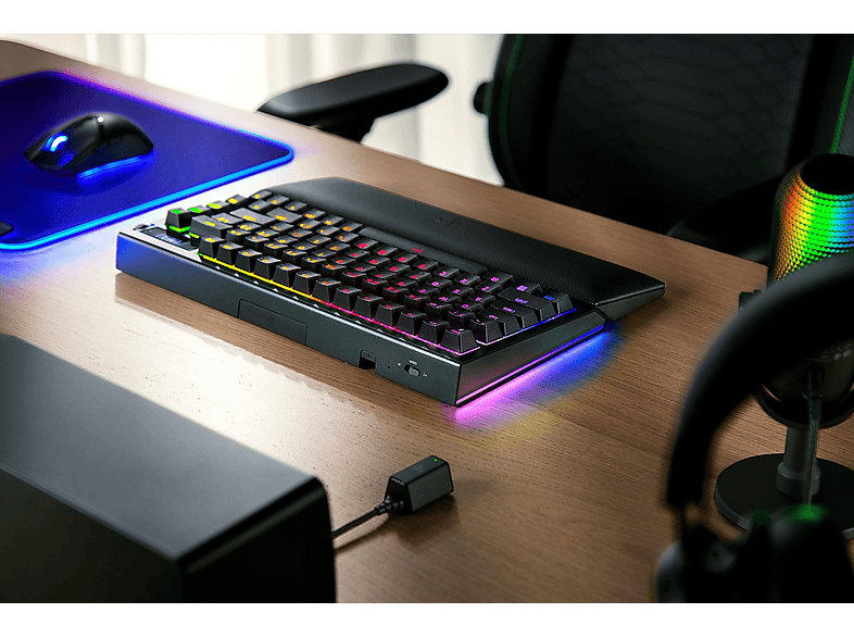 Klawiatura RAZER BlackWidow V4 Pro RGB Hot-Swap Orange Tactile Gen-3 Switch – zdjęcie 3