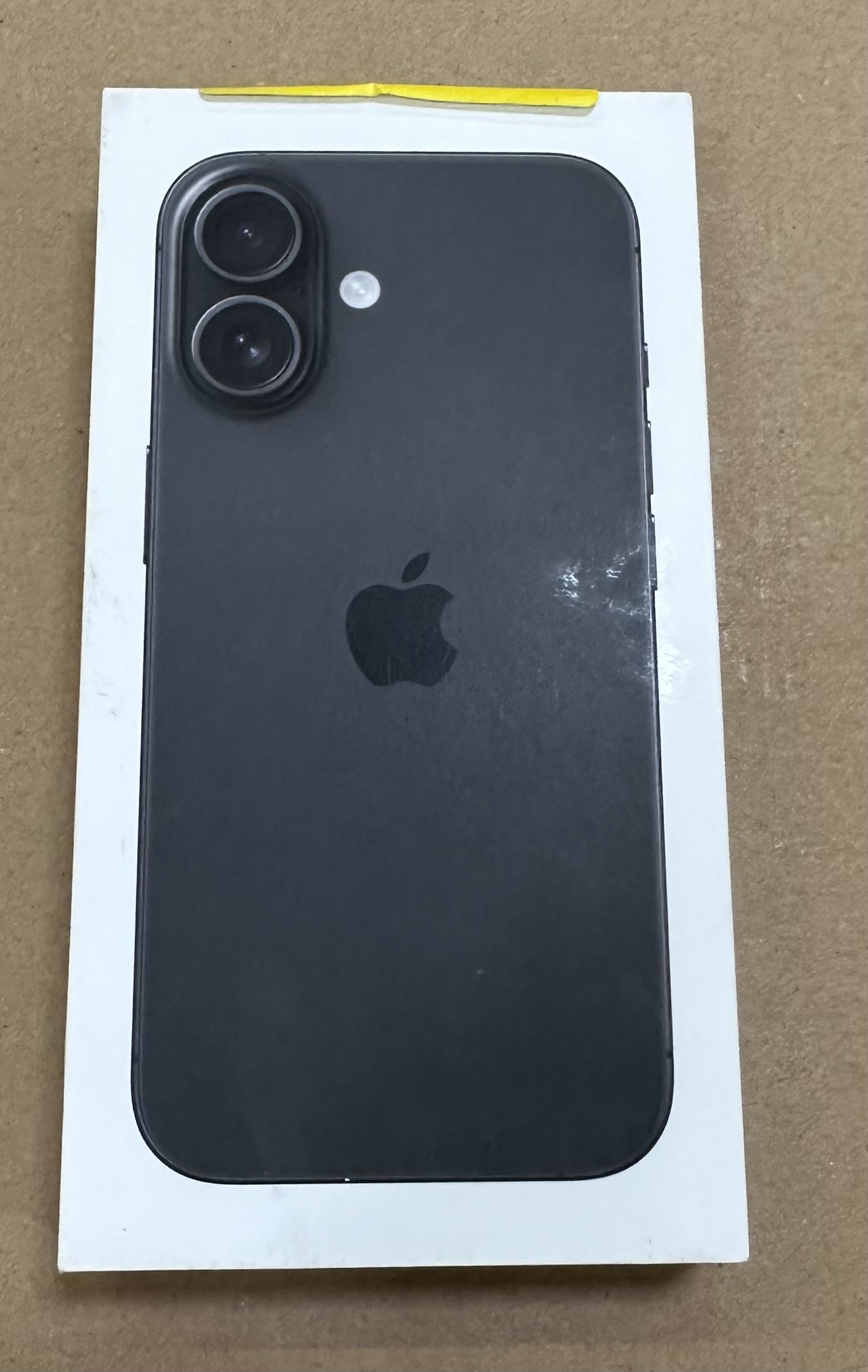 OUTLET APPLE iPhone 16 256 GB Czarny MYEE3HX/A 
