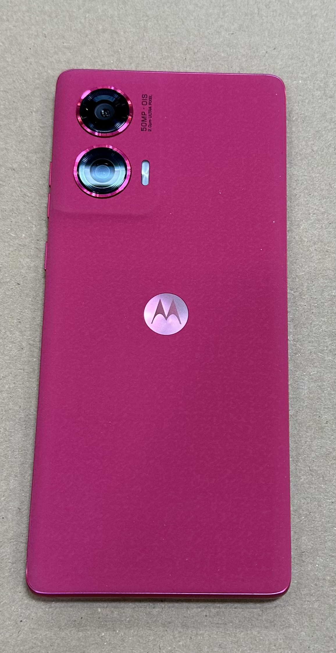 OUTLET Smartfon MOTOROLA Edge 50 Fusion 12/512GB Różowy (Hot Pink) 