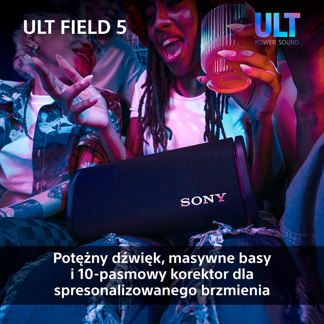 Czarny głośnik Sony ULT FIELD 5 z ludźmi słuchającymi muzyki i tekstem o jakości dźwięku.