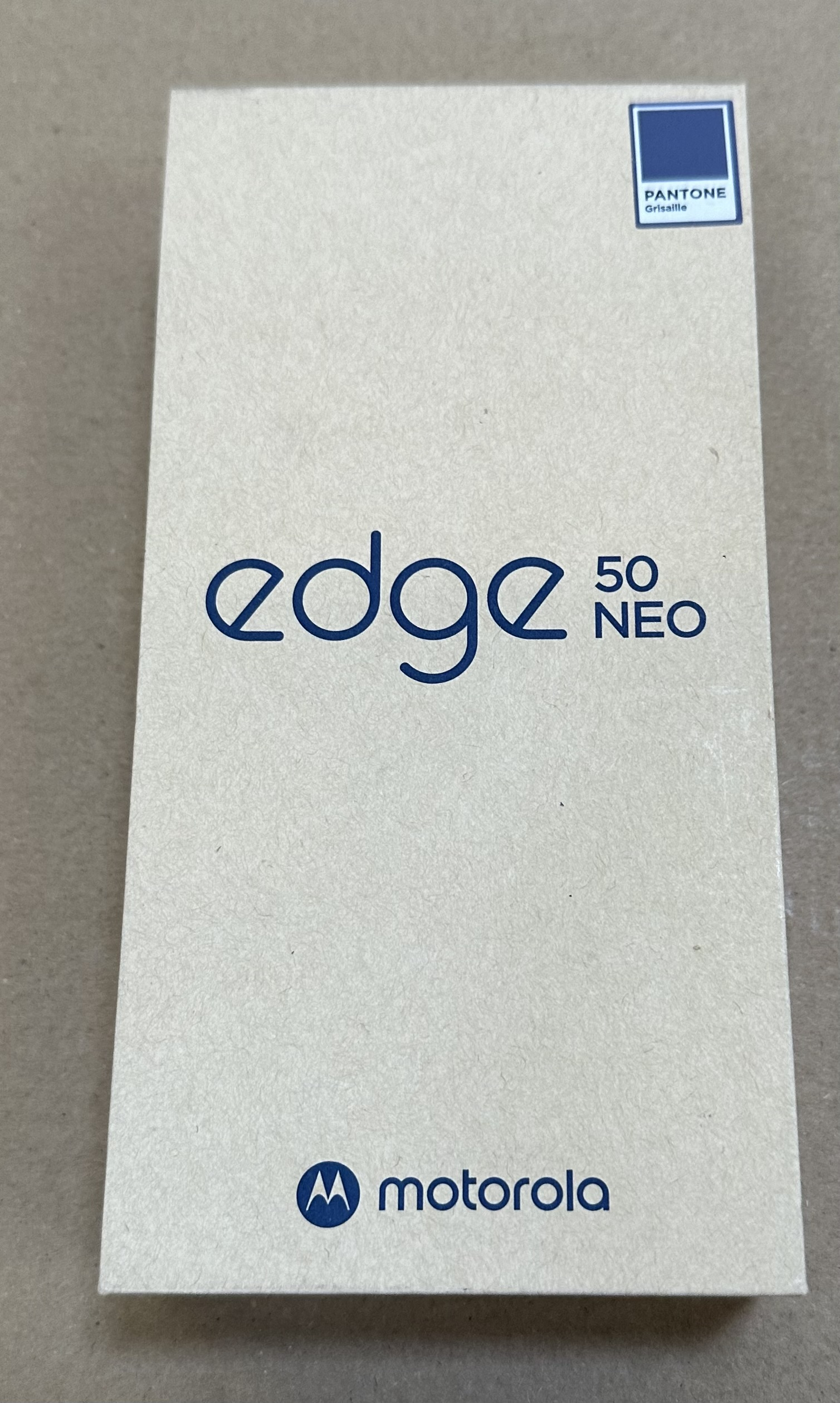 OUTLET Smartfon MOTOROLA Edge 50 Neo 12/512GB Stalowy (Grisaille) 5G 