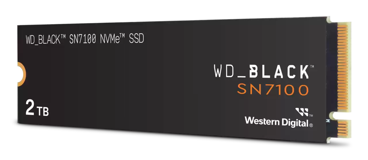 WD_BLACK SN7100 NVMe SSD. Czarny z białym tekstem. Pojemność 2TB. Logo Western Digital.
