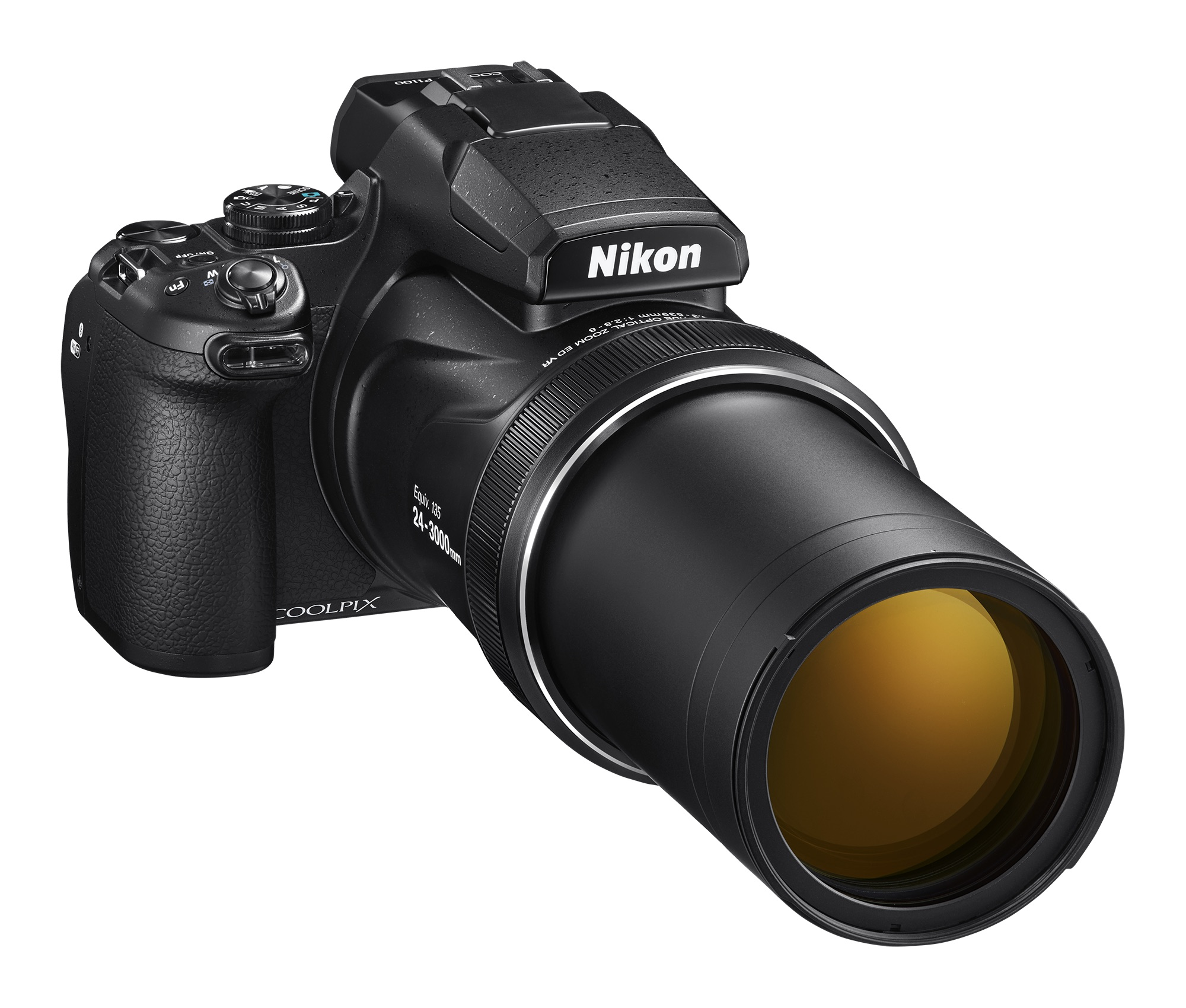 Uzun lensli siyah Nikon Coolpix fotoğraf makinesi.