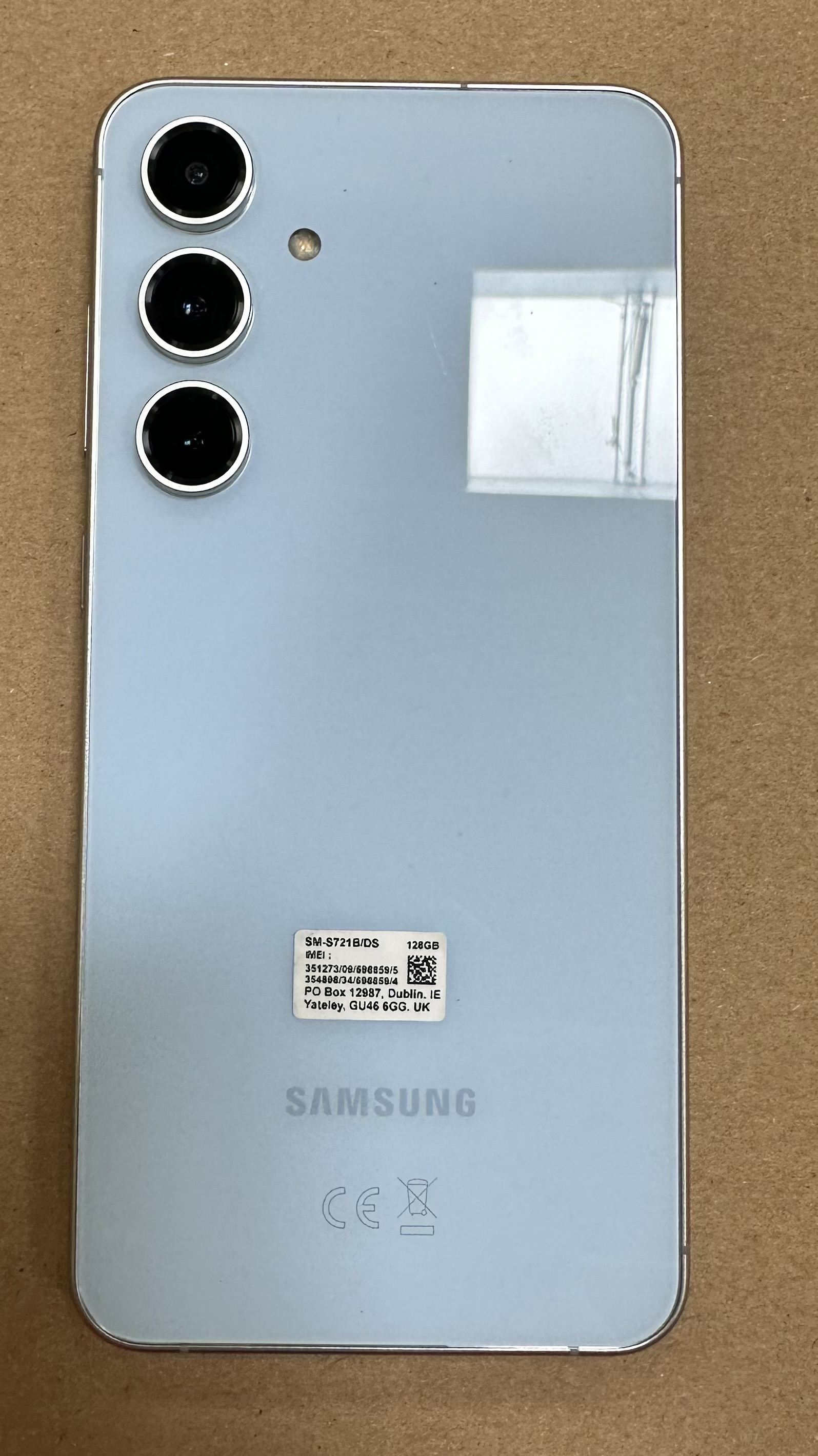 OUTLET Smartfon SAMSUNG Galaxy S24 FE 5G 8/128GB Niebieski 5G 